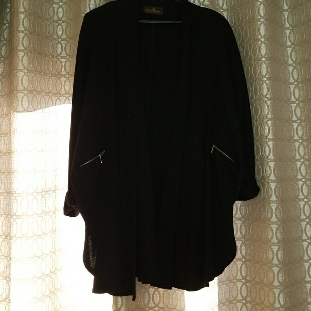 Cape - Picture 2 of 5